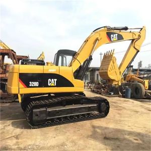 Vente flash : Excavatrice d'occasion modèle 320D 2016, poids opérationnel de 20 tonnes, composants principaux : moteur, godet de 1,2 m, puissance de 103 kW - Product Image 3