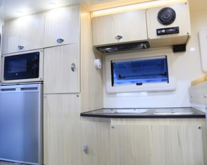 <span class=keywords><strong>Camper</strong></span> Ligero y Plegable para Camioneta Compacta Moderna, para Campamentos al Aire Libre, con Cocina Integrada y Almacenamiento, para 3 Personas - Product Image 4