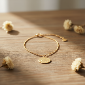 Bracciale in Acciaio Inossidabile Placcato Oro con Ciondolo a Moneta, Catena Regolabile, Gioielli da Donna - Product Image 3