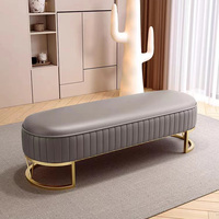 Banc de salon moderne en cuir, tabouret de bout de lit rembourré, chaise de chambre à coucher avec base en acier inoxydable doré, pouf et ottoman