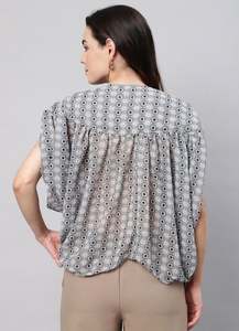 Haut élégant pour femmes, haut de bureau et de tous les jours, haut confortable et tendance pour femmes occidentales, en vente au prix du fournisseur - Product Image 4