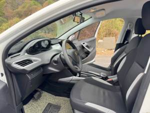 Dongfeng <span class=keywords><strong>Peugeot</strong></span> <span class=keywords><strong>2008</strong></span> 5 places SUV d'<span class=keywords><strong>occasion</strong></span> 2014-2018, transmission automatique, essence, avec toit ouvrant panoramique - Product Image 4