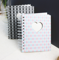 Ensemble de cahiers à grille spirale Kawaii Sweet & Cool petits journaux pour filles Creative INS Style école papeterie cadeau papier couverture