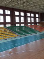 Siège de tribune de stade en HDPE durable avec dossier fixe, léger (moins de 1 kg), chaise d'événement portable pour le sport