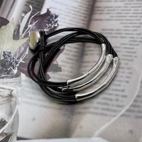 Bracelet UNOde espagnol à trois couches entrelacées en argent plaqué or - Cadeau de mariage minimaliste pour couple