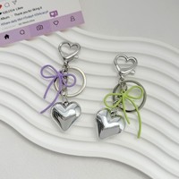 Porte-clés Cœur Argenté Effet Miroir avec Tube Pliable Coloré et Breloque Nœud pour Sac, Fermoir Mousqueton en Forme de Cœur pour Femme, Logo Personnalisé
