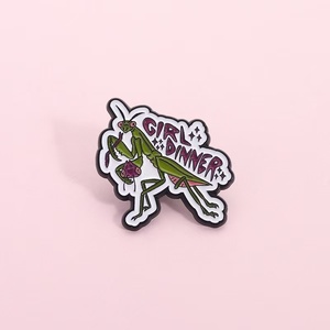 Broche Elegante de Esmalte con Diseño de Chica de Dibujos Animados y Mantis Relicaria, Pin de Solapa para Mochila con Motivo de Feminismo y Poder Femenino, Joyería de Regalo para Amigas - Product Image 4
