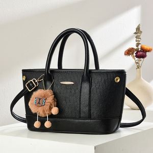 Wholesale Women Handbags Casual Outdoor Travel Crossbody Bag Lady's Leather Tote Bag - Product Image 3