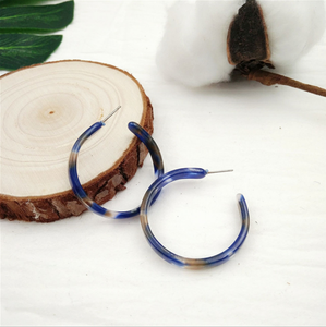 Mode coréenne c goupille de sécurité en forme acétate acrylique boucle d'oreille bijoux pour les femmes - Product Image 1