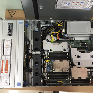 Serveur en rack 1U PowerEdge R540 Argent 4210 avec contrôleurs H330/H730/H740P, processeur 2,1 GHz - Garantie de 3 ans en stock - Product Image 2