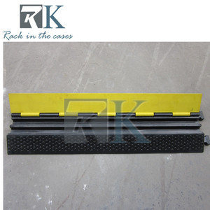 Yellow Black Cable Ramp Rubber Cable Ramp Safety Cable Protector Ramp 1 2 3 4 <b>5</b> Channels Cable Ramp - Product Image 4