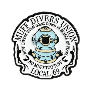 Wholesale Funny Alpaca Enamel Pin "Only You Can Prevent Drama" Metal Brooch Custom Lapel Pin Badge - Product Image 4