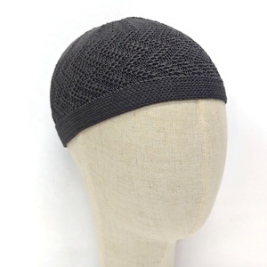 Chapeau Kufi moderne en mélange de coton avec bonnet en tricot extensible et chapeau Kopiah uni pour hommes, populaire et adapté à la plupart des tailles de tête - Product Image 5