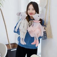 Jouet en peluche mignon personnalisé nouveau costume souris poupée super mignon zodiaque poupée souris mascotte cadeau d'anniversaire femme