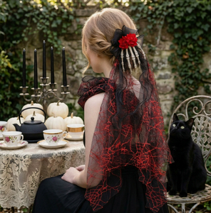 Serre-tête gothique en dentelle noire avec voile, motif floral, pour Halloween, cosplay, costume de mariée, ou Jour des Morts - Product Image 1