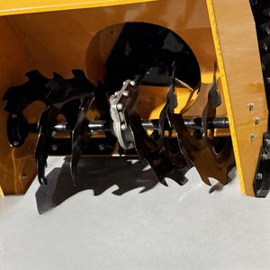 Souffleuse à neige sur chenilles WIGON, robuste, moteur à essence, automotrice, portable, télécommandée, robot - Product Image 2