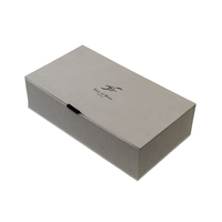 Boîte cadeau magnétique en carton solide faite à la main pour montre, matériaux recyclés, doublure en éponge, gaufrage, sérigraphie, revêtement UV, ruban