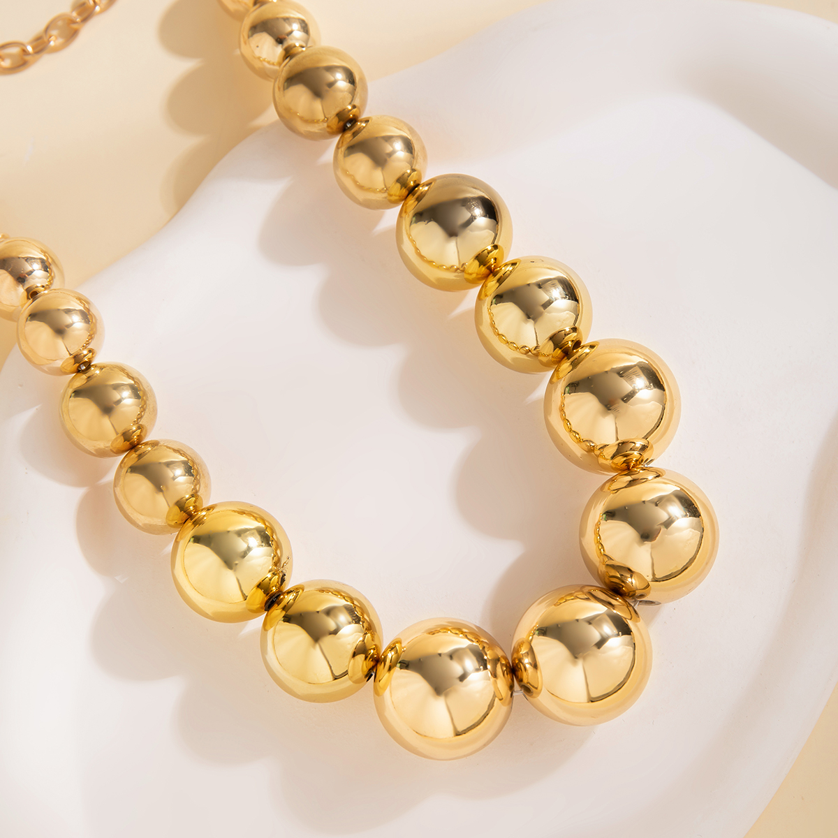Exaggerated Big Ball Beaded Chain Choker Necklace for Women