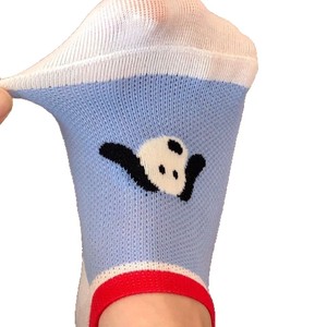 Calcetines tobilleros de mujer con diseño de perro de dibujos animados, rayas azules y letras, transpirables, absorbentes del sudor, invisibles, de corte bajo, para primavera y verano - Product Image 4