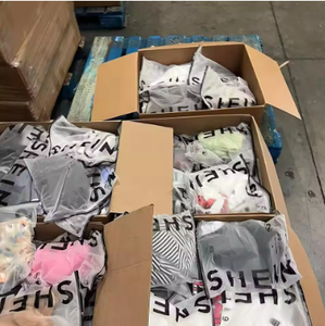 Ropa en Stock <span class=keywords><strong>Shein</strong></span>: Camisetas Gráficas Personalizadas de Colores y Tallas Variadas - Venta al por Mayor de Ropa de Fábrica - Product Image 1