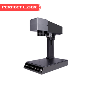 Machine de marquage laser par impulsions 1064nm avec lentille de champ en quartz industrielle, idéale pour le <span class=keywords><strong>code</strong></span> QR, le <span class=keywords><strong>code</strong></span>-barres et le numéro de série - Product Image 2