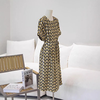 Robe de luxe 100 % soie de mûrier à imprimé géométrique pour femme, élégante, vintage, à manches courtes, coupe trapèze, longueur midi, été 2026