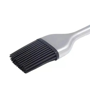 แปรงทาซิลิโคนด้ามจับสแตนเลส 30x4.5 ซม. สำหรับบาร์บีคิว ครัว ใช้ทาเนย ทนทาน ดีไซน์สวยงาม - Product Image 2