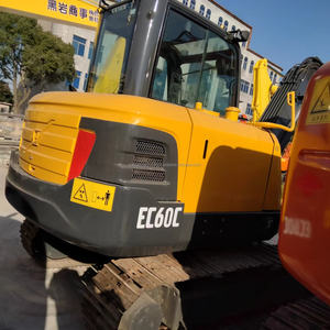 Excavatrice hydraulique sur chenilles de haute qualité utilisée Volvo EC60C en bon état d'occasion avec poids en ordre de marche de 6 tonnes en vente - Product Image 5