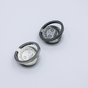 Support de téléphone portable et de bureau en métal vintage aux couleurs antiques, avec motifs de personnages de dessins animés, d'anime, de films et de films d'animation (IP) - Product Image 1