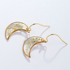 Anting-anting bulan bunga kering Resin Korea anting-anting perhiasan wanita berlapis emas baja tahan karat - Product Image 6