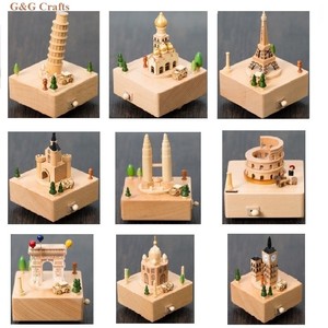 Scatola musicale in legno massello scatola di cartone per uccelli e musica House Box - Product Image 4