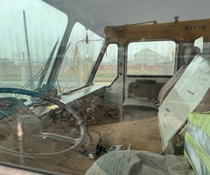 Grúa móvil/grúa sobre camión usada Kato NK-400E-III de 40t fabricada en Japón, en venta - Product Image 3