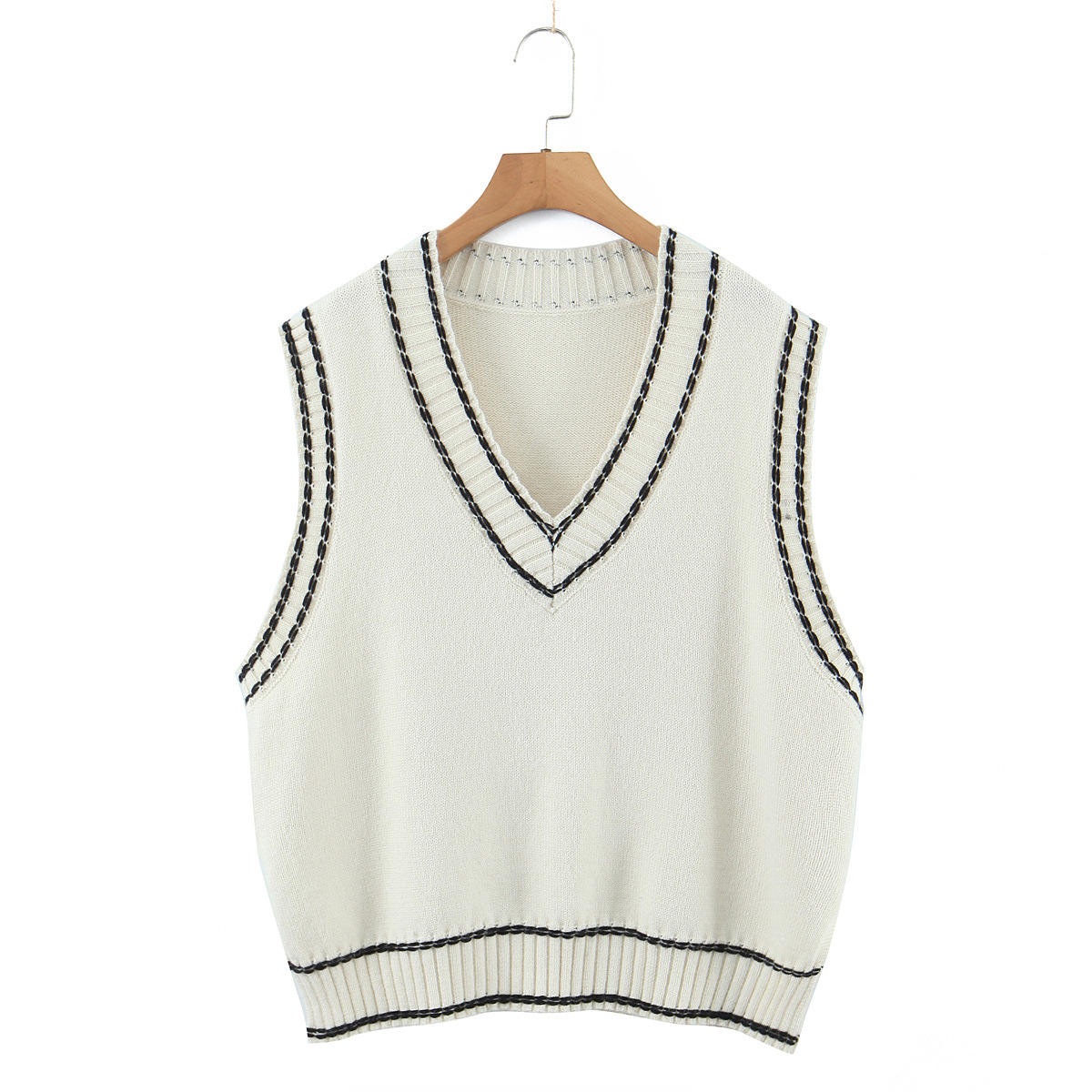 เสื้อกั๊กถักสีขาว