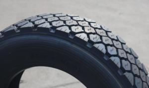 Pneus de camion en gros 9.5R17.5 215/75R17.5 265/70R19.5 Pneu TBR pour camion et bus, motif de roulement directionnel toutes saisons - Product Image 2
