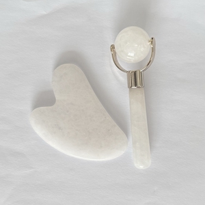 Rouleau facial en jade blanc pour massage du visage et réduction des rides - Product Image 5