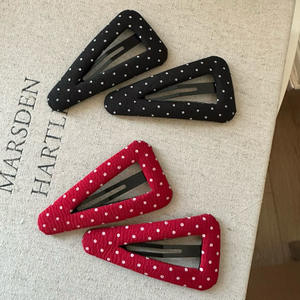 กิ๊บติดผมผ้าลายจุดสไตล์เกาหลี กิ๊บติดผมทรงสามเหลี่ยม กิ๊บบีบี แฮนด์เมด - Product Image 2