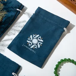 Lionwrapack 무료 샘플: 사용자 정의 로고 보석 가방 세트, 팔찌 졸라매는 끈 파우치, 목걸이 반지 포장