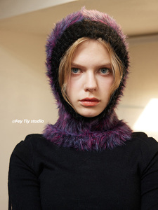 Chapeau de <span class=keywords><strong>cagoule</strong></span> poilu de marque de niche britannique chapeau de pull poilu chaud et polyvalent pour femmes vêtements décontractés quotidiens à la mode - Product Image 3