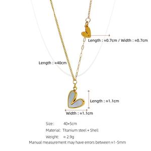 Collier avec pendentif cœur en nacre blanche plaqué or 18 carats en acier inoxydable, résistant à l'eau et inaltérable, avec logo personnalisé pour - Product Image 6