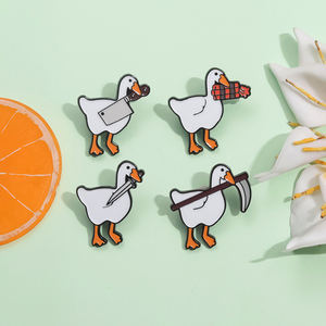 Nette Ducktor Gans Emaille Pin Cartoon Dumme Gans Tier Metall Brosche Revers Abzeichen Schmuck Rucksack Geschenk - Product Image 2