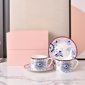 Venta al por mayor: Tazas de porcelana fina de estilo europeo, de lujo ligero y diseño creativo, ecológicas, para restaurante y té de la tarde. - Product Image 4