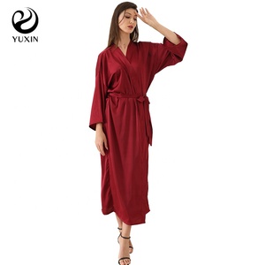 Abito da <span class=keywords><strong>donna</strong></span> a lunga veste <span class=keywords><strong>Kimono</strong></span> in seta satinata da <span class=keywords><strong>donna</strong></span> indumenti da notte da sposa <span class=keywords><strong>bianco</strong></span> accappatoio per abito da notte - Product Image 3