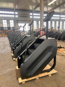 เครื่องปีนบันไดไฟฟ้าปรับระดับได้ SK Commercial Electric พร้อมหน้าจอสัมผัส อุปกรณ์ออกกำลังกายคาร์ดิโอสำหรับศูนย์ฟิตเนส - Product Image 2