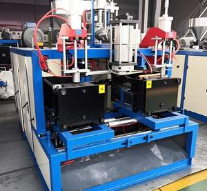 Máquina de Moldagem por Sopro Rotativa para Garrafas de Bebidas com Estação de Energia Hidráulica - Product Image 2