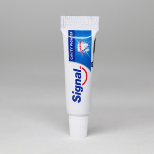 <span class=keywords><strong>Dentifrice</strong></span> <span class=keywords><strong>Signal</strong></span> 5g - Vente en gros, personnalisé, blanchissant, pour voyages en avion, hôtels, protection contre les caries, fluorure, éco-responsable, Unilever, tube touristique - Product Image 6