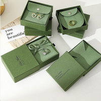 Boîte à bijoux et sac cadeau en carton personnalisé pour collier avec logo imprimé