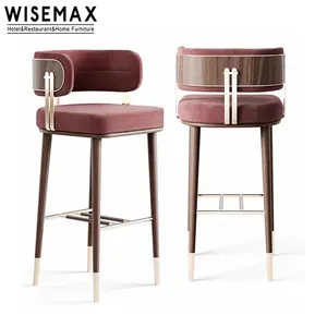 WISEMAX mobilya Modern ticari mobilya katı ahşap tabanı ile pirinç Metal Bar sandalyesi yüksek bacaklar kavisli arkalığı Bar taburesi