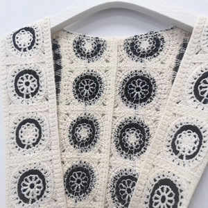Herbst Retro Bohemian Ethnischer Stil Farbblock-Häkel-<span class=keywords><strong>Cardigan</strong></span> mit V-Ausschnitt und Langen Ärmeln für Damen mit Geometrischem Muster - Product Image 3