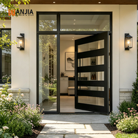 Portes d'entrée pivotantes en aluminium noir mat sur mesure de luxe avec verre trempé transparent