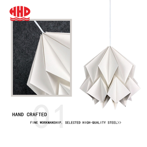 <span class=keywords><strong>Abat</strong></span>-<span class=keywords><strong>jour</strong></span> suspendu en papier <span class=keywords><strong>origami</strong></span> fait main, écologique et moderne pour l'intérieur - Product Image 4